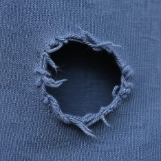 Illustration for hole, tear