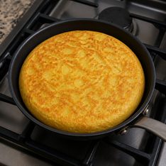 Illustration for omelet, Spanish omelette